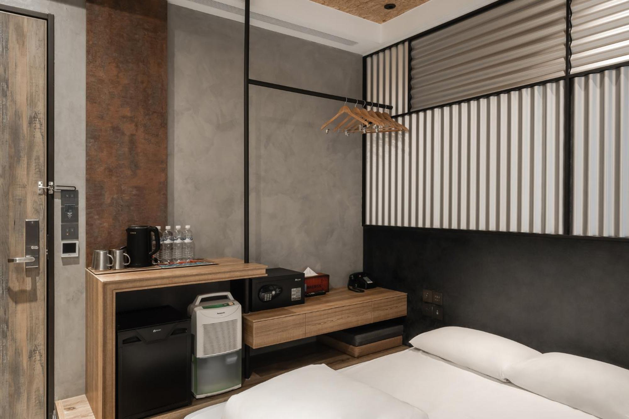 Hotel Leisure 台南行旅-巷弄潮旅 Exterior photo